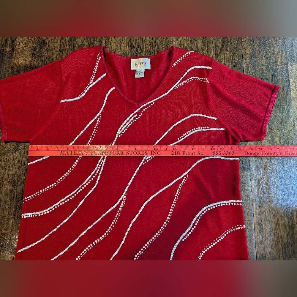 Beaded Red V-Neck‎ Sweater - Picture 7 of 8